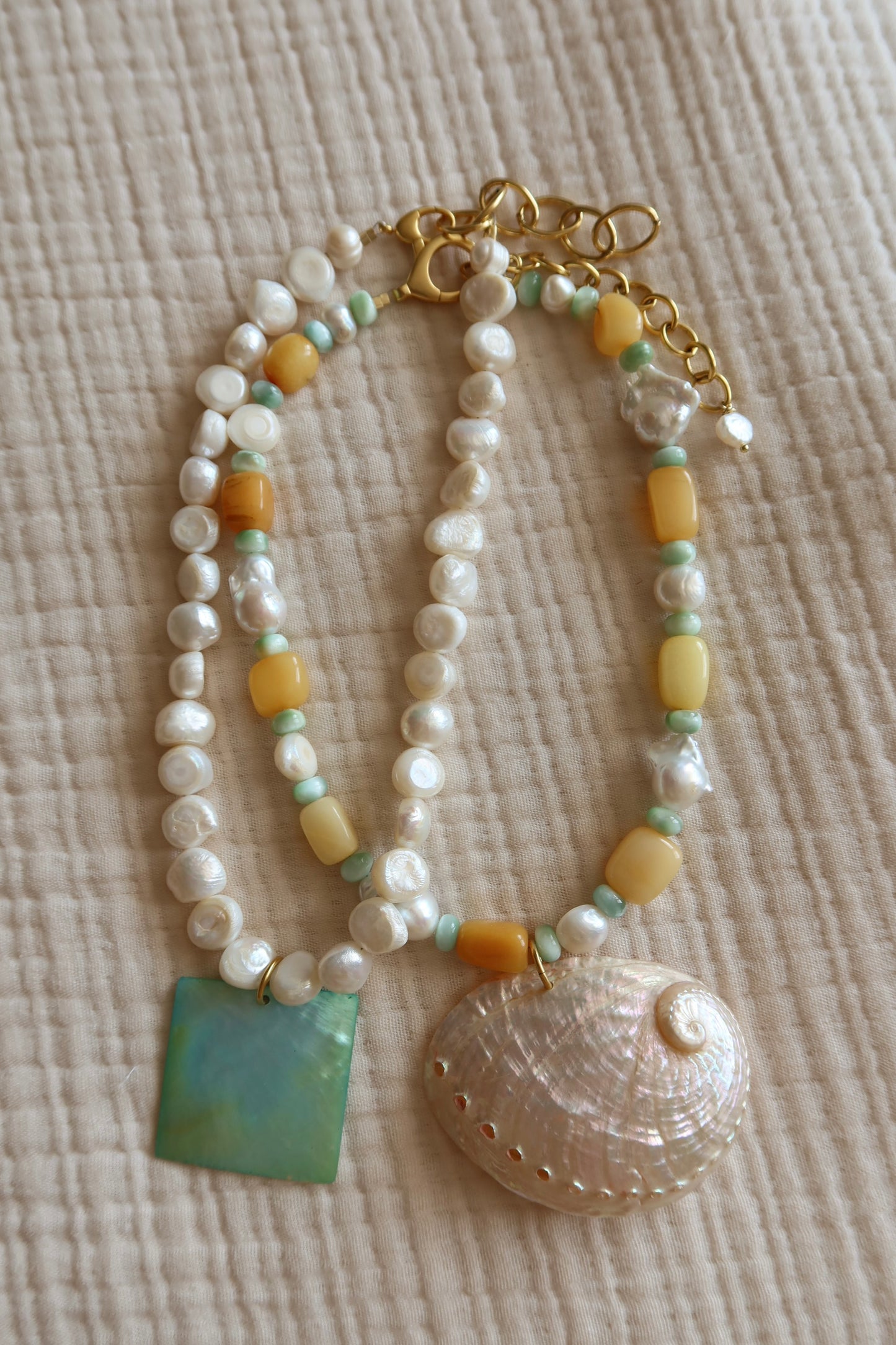 MIA NECKLACE
