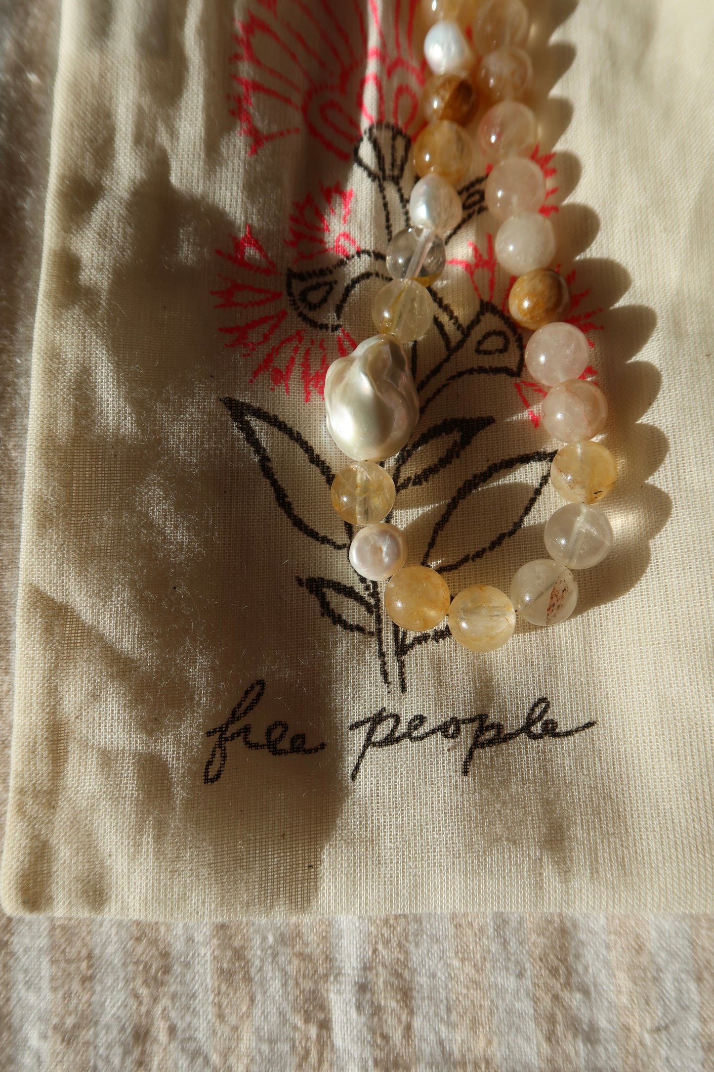 NORA NECKLACE