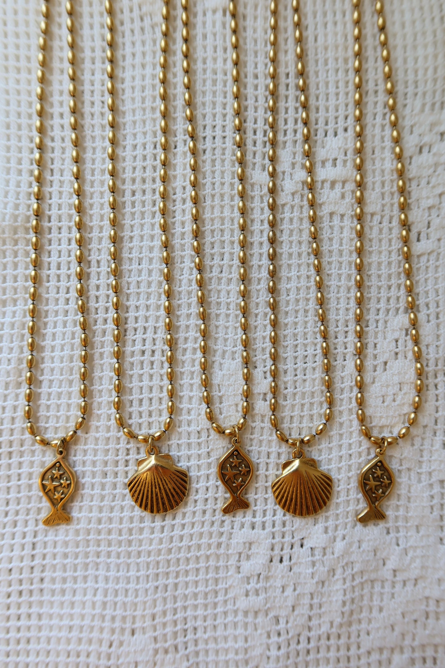 COAST NECKLACE - small