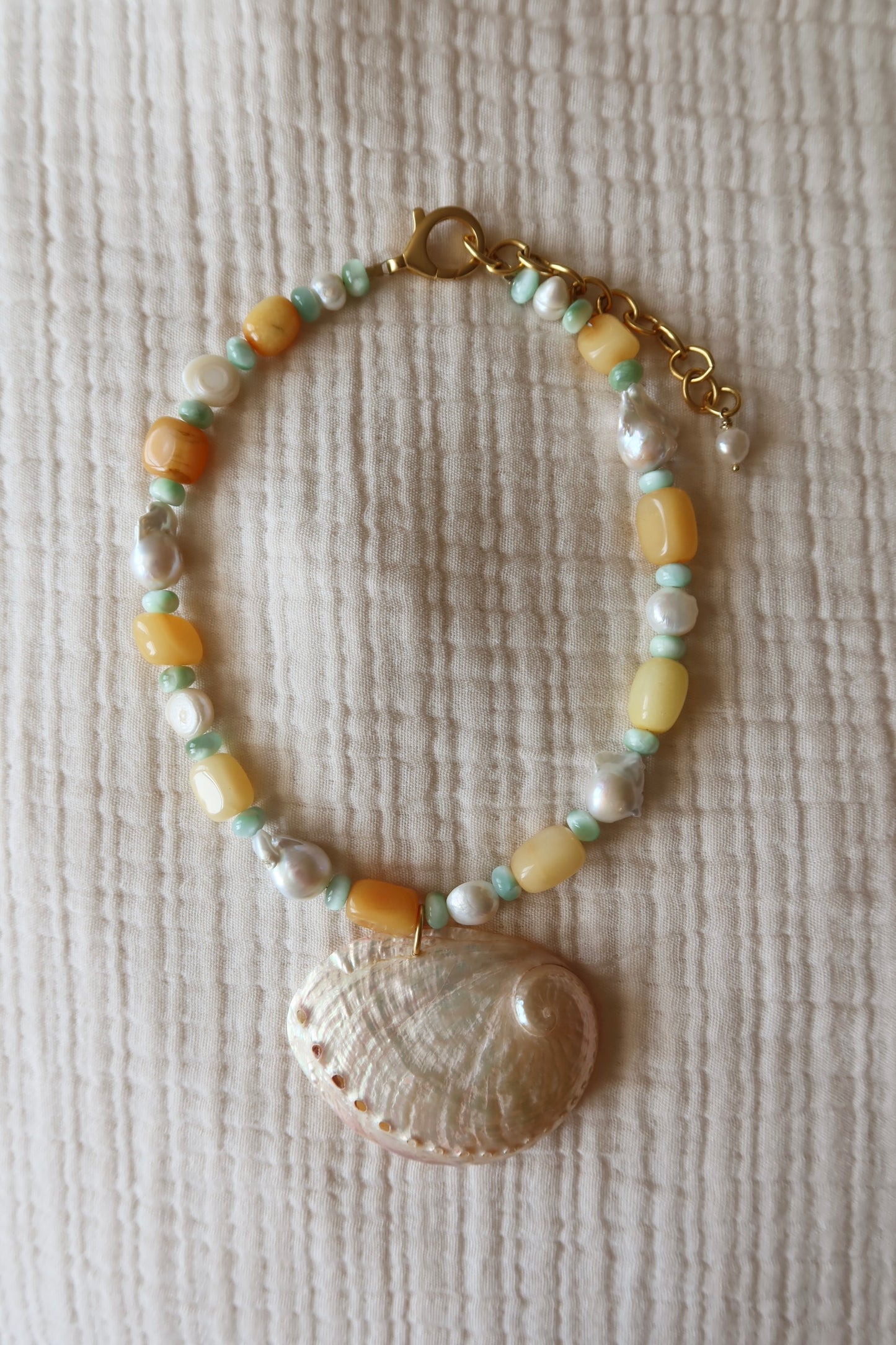 MIA NECKLACE