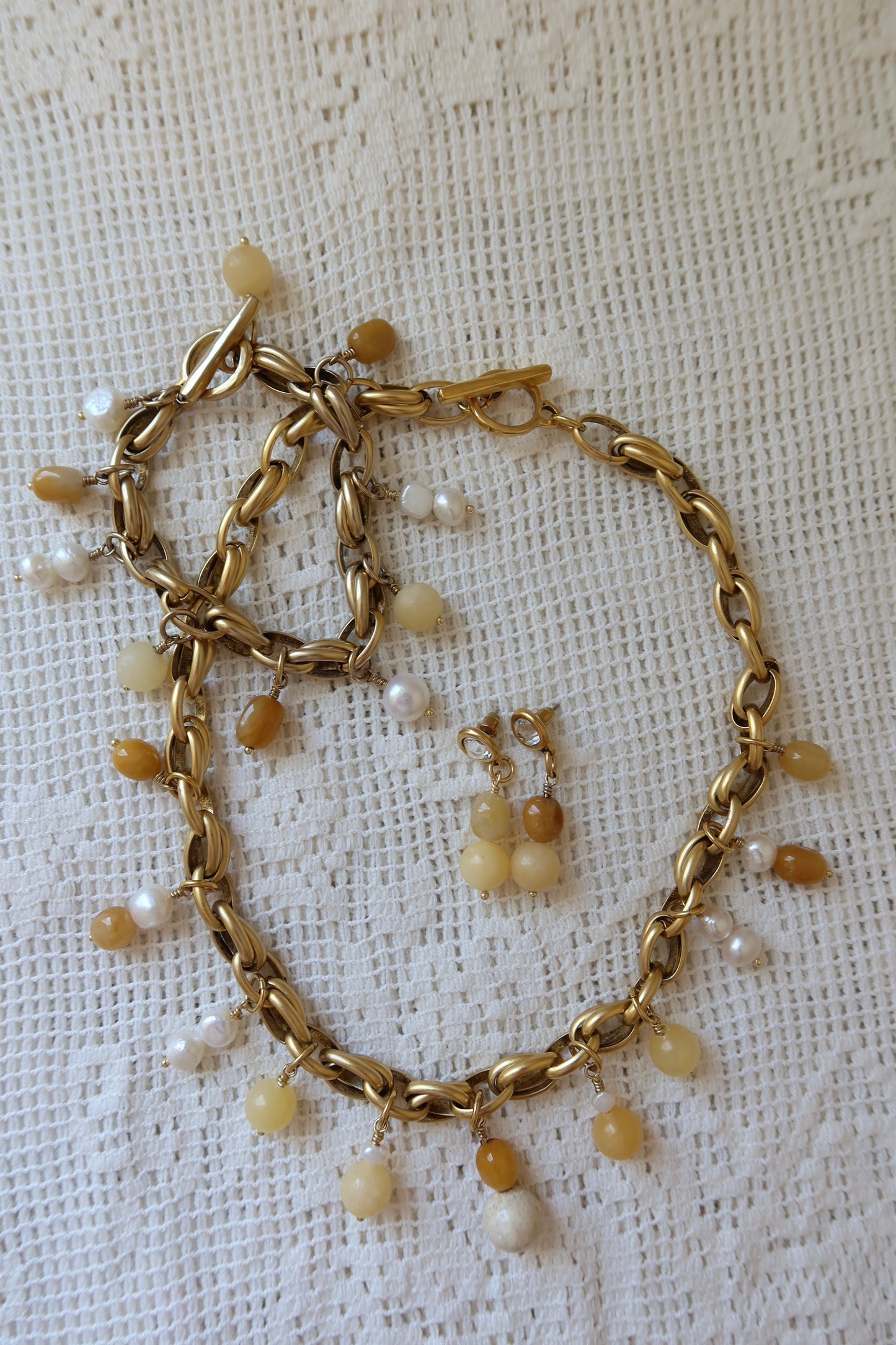 SUNDAY NECKLACE