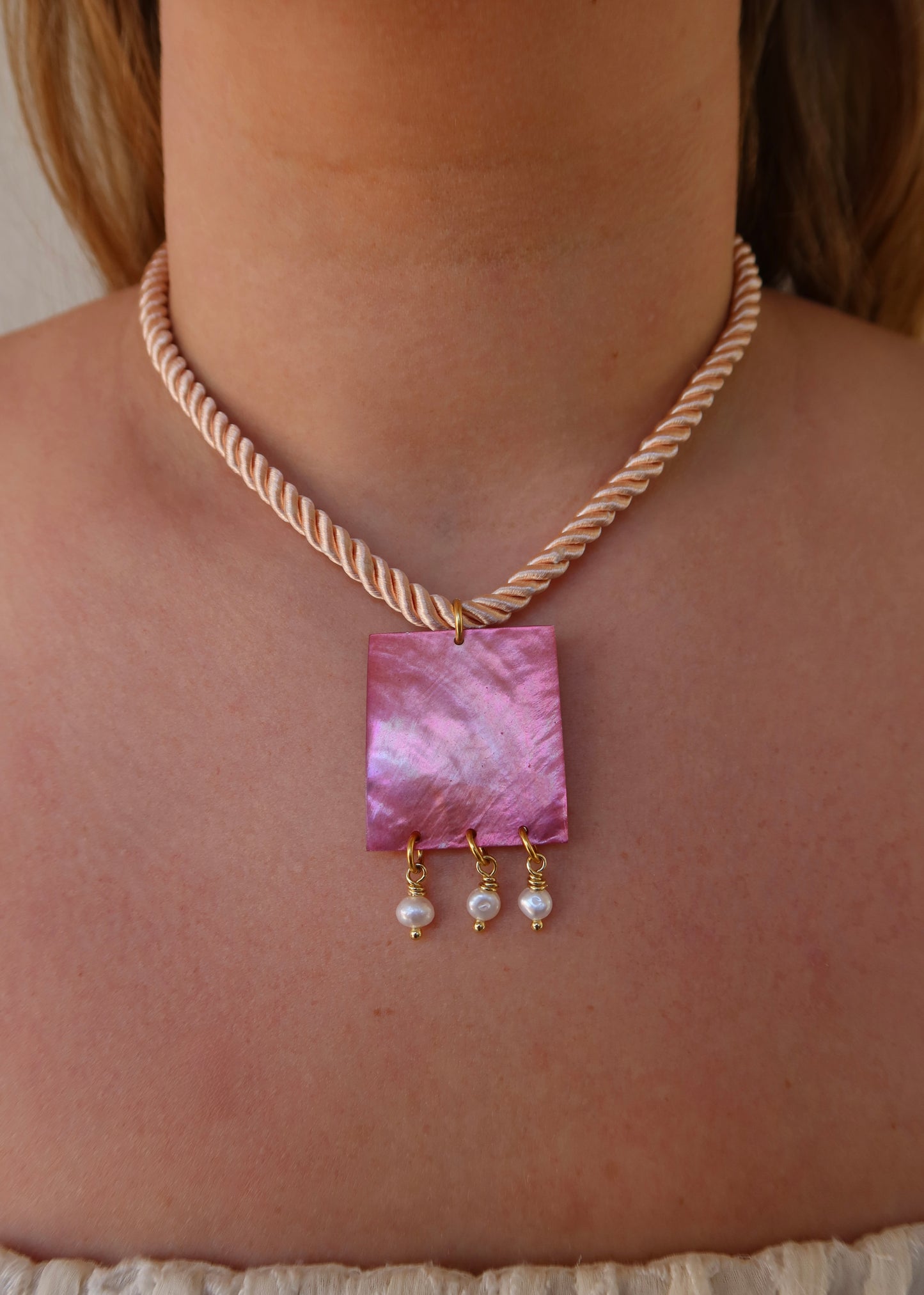 CAPRI NECKLACE