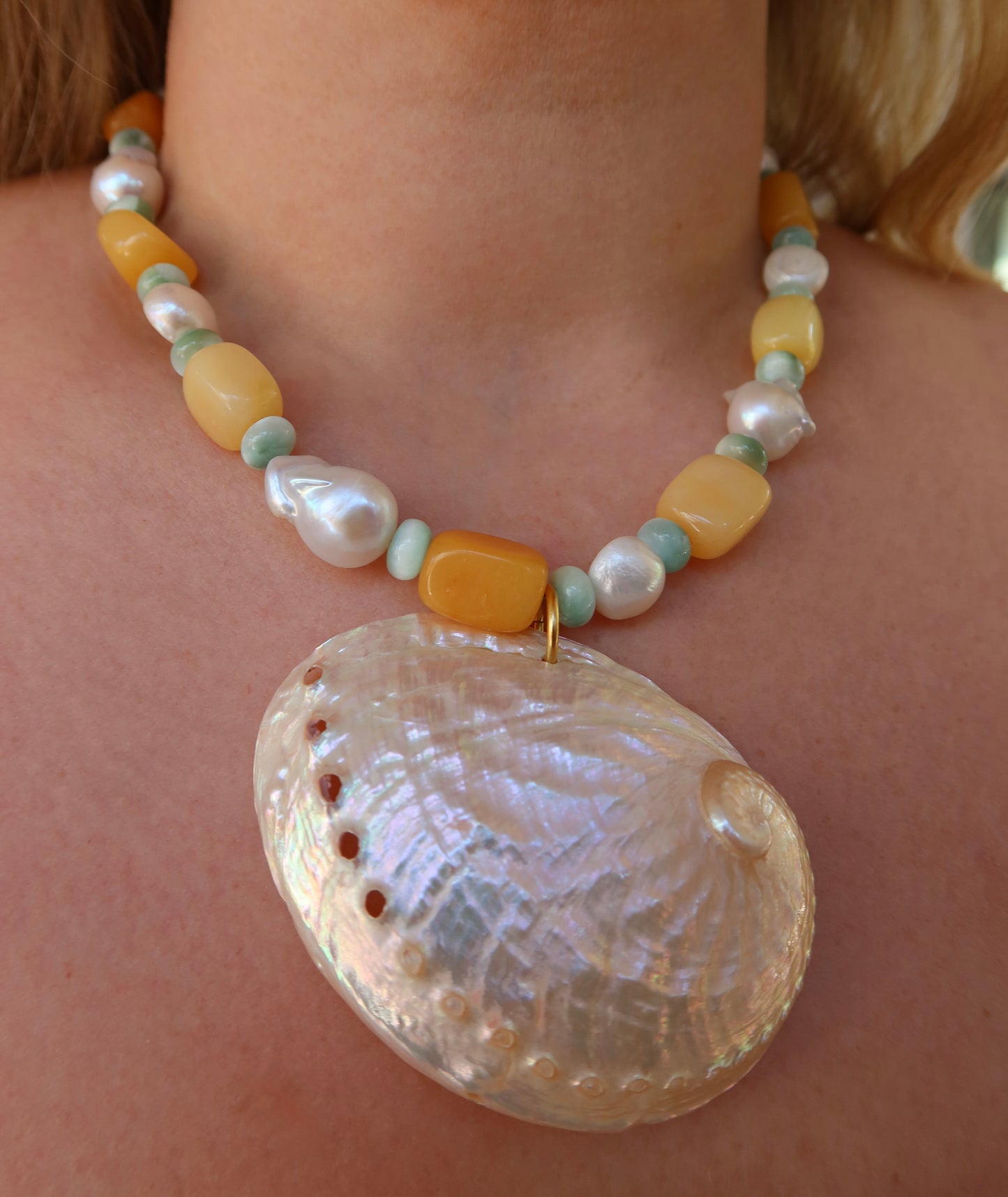 MIA NECKLACE