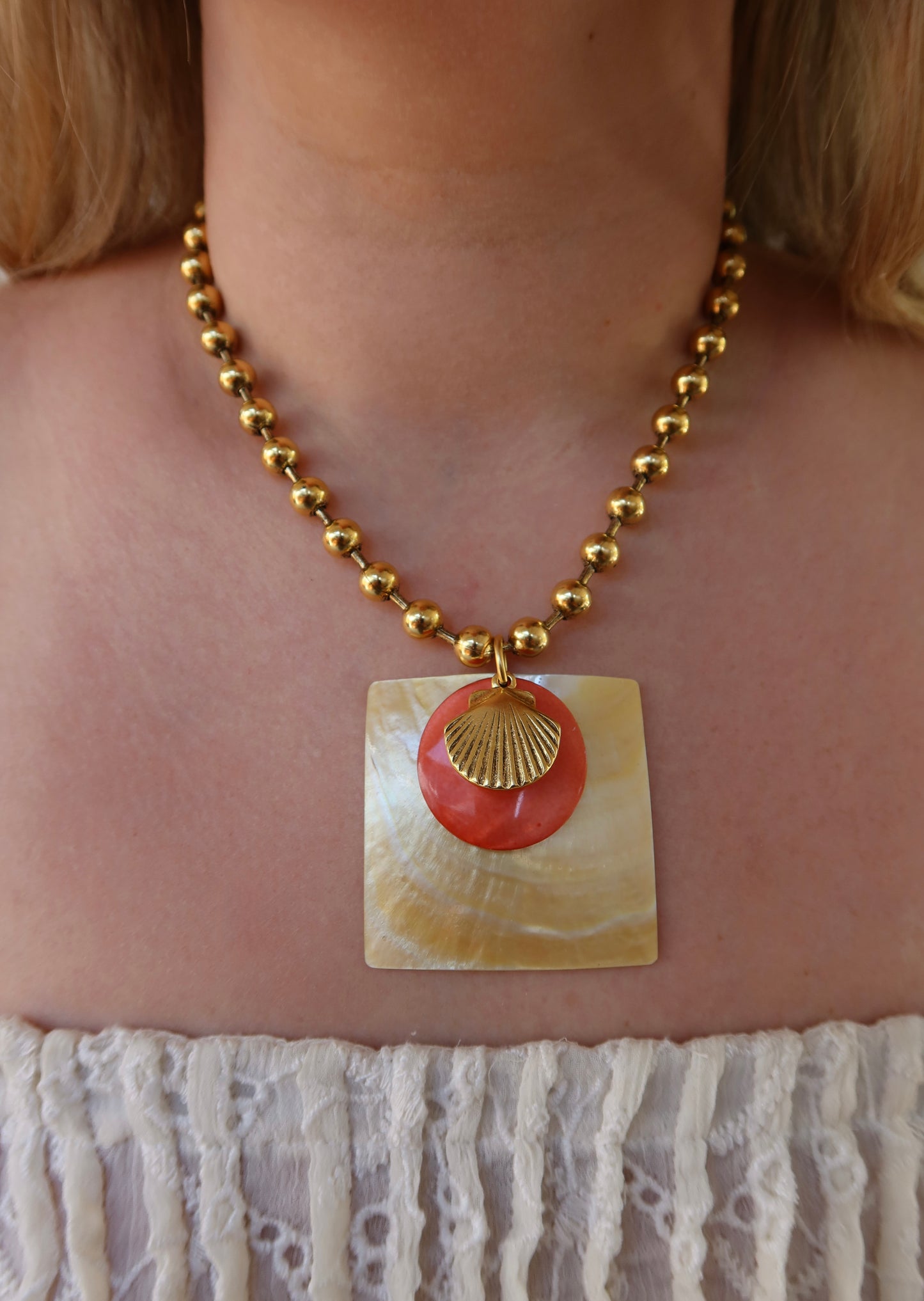 NOA NECKLACE