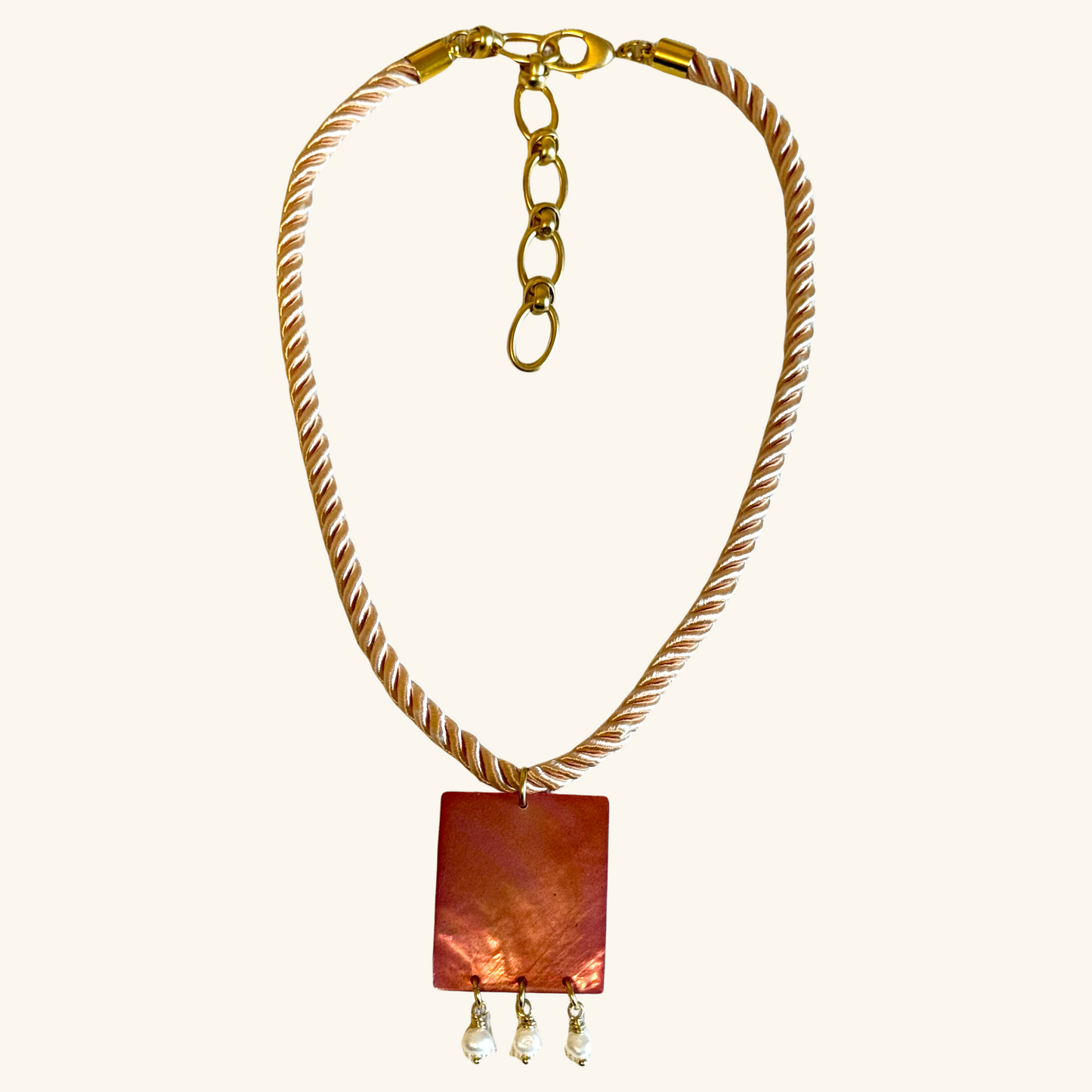 CAPRI NECKLACE