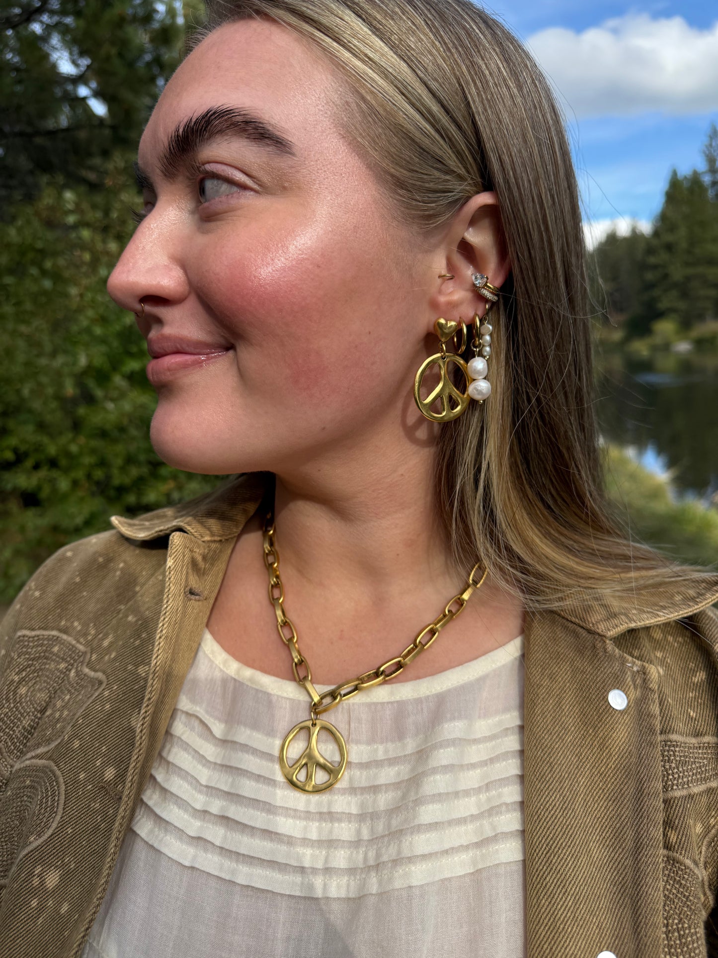 STEVIE NECKLACE